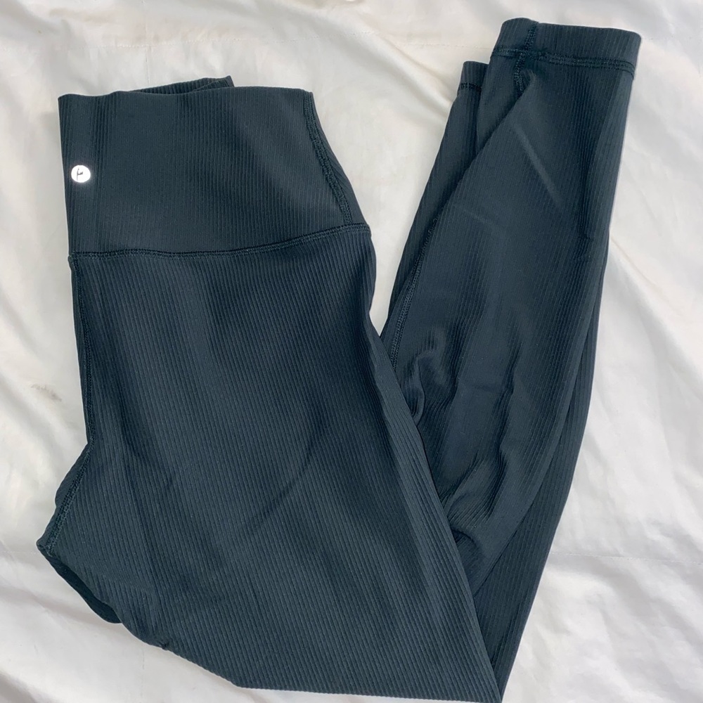 90 degree ribbed legging